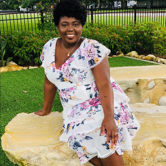 City Chic Love Dress - Picture 3 of 4